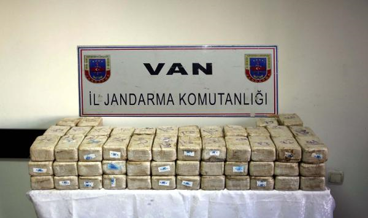 Van\'da 102 Kilo Eroin Ele Geçirildi