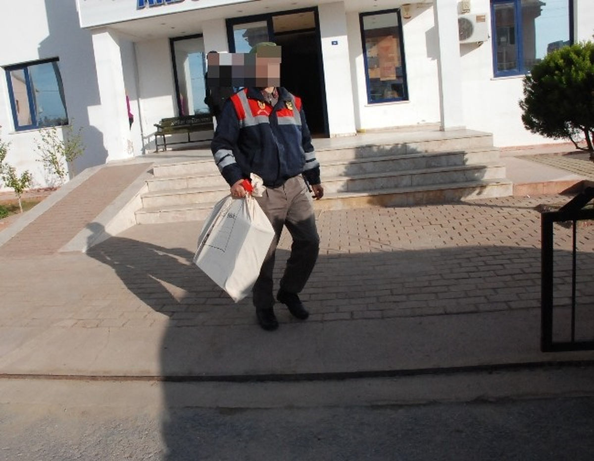 Akbük Belediyesi\'nde Operasyon