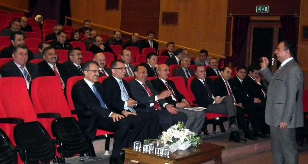 Aydın\'da "Müşteri İlişkileri Yönetimi" Semineri