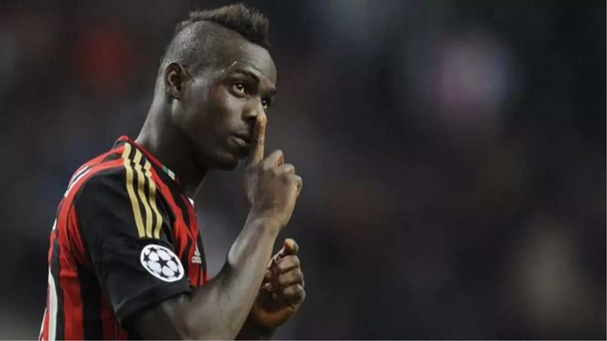 Balotelli: Milan\'da Kalıyorum