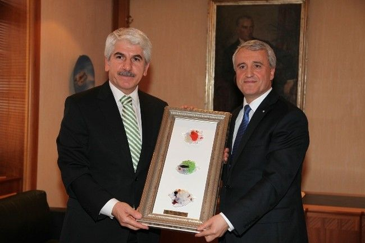 Başkan Sakallı\'dan Aü Rektörü Prof. Dr. Gündoğan\'a Ziyaret