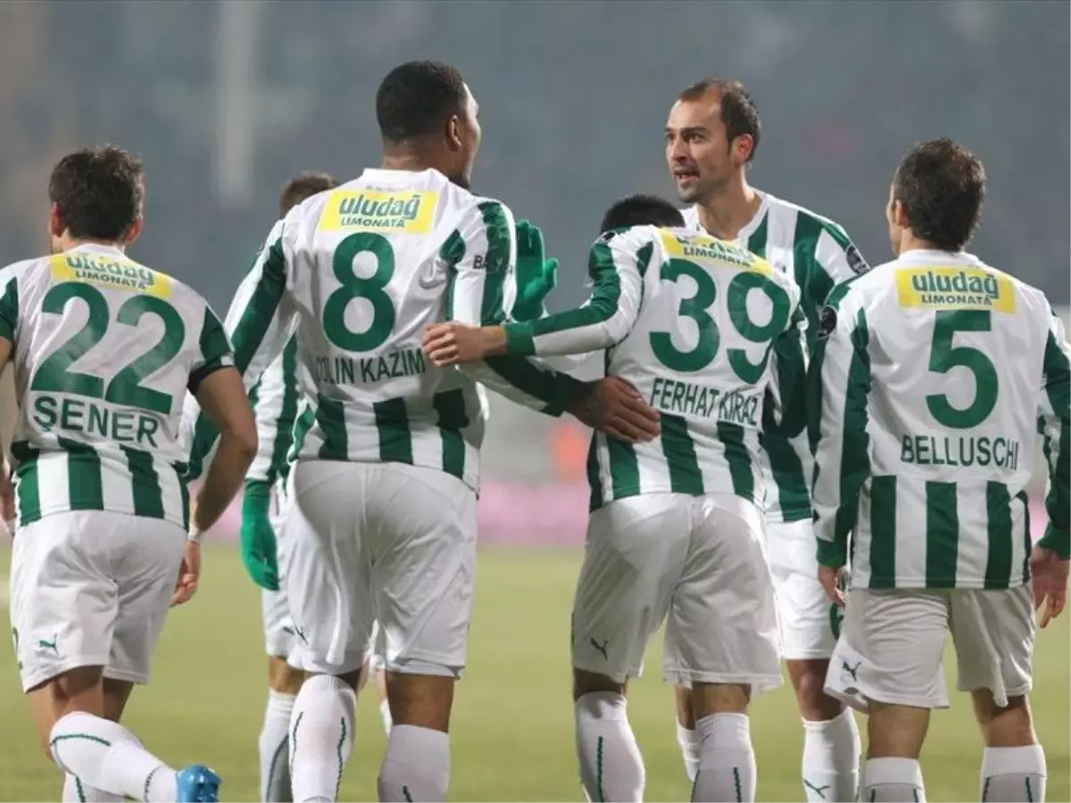 Bursaspor "Takım İçi Disiplinsizlik" İddialarını Yalanladı