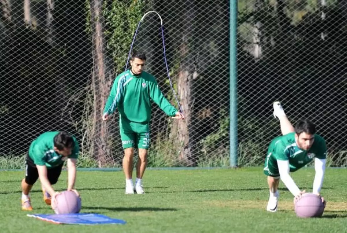 Bursaspor\'un Antalya Kampı