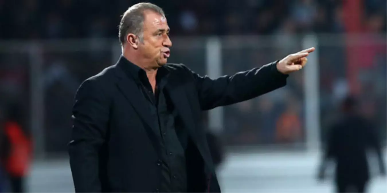 Fatih Terim\'in teknik adamlarla toplantısı başladı -