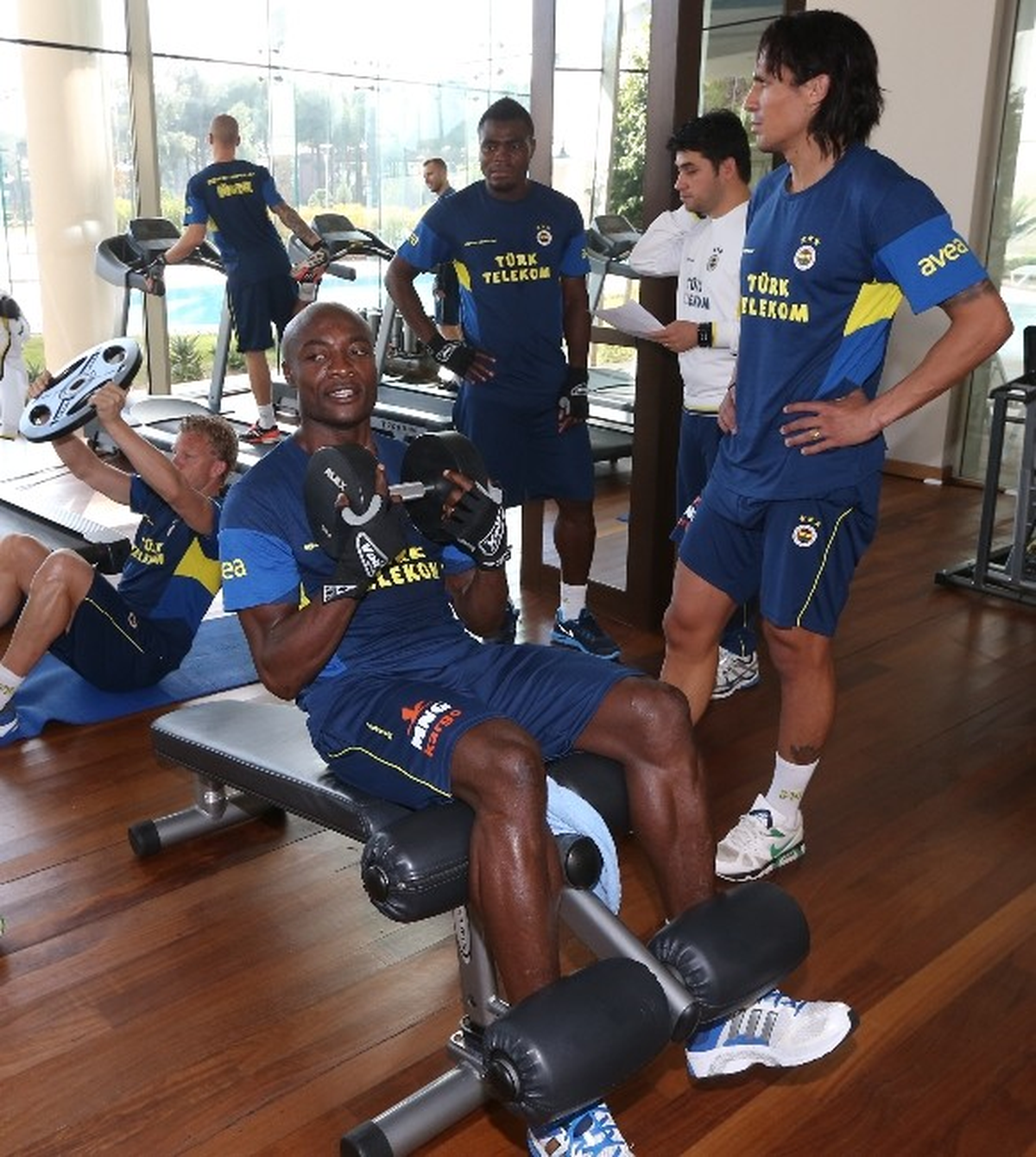 Fenerbahçe, İkinci Yarı Hazırlıklarını Antalya\'da Sürdürüyor
