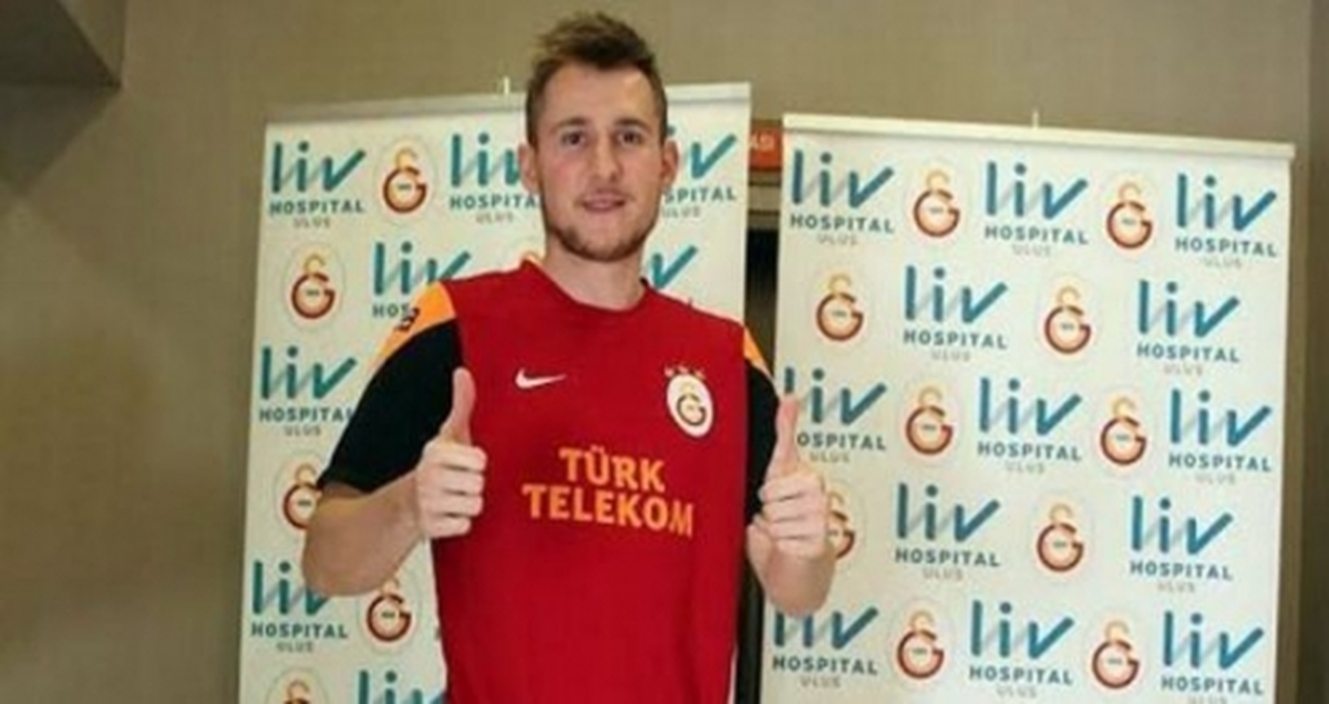 Galatasaray, Hajrovic\'i Borsaya Bildirdi