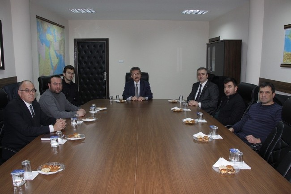 İgiad\'dan Fakülteye Kütüphane
