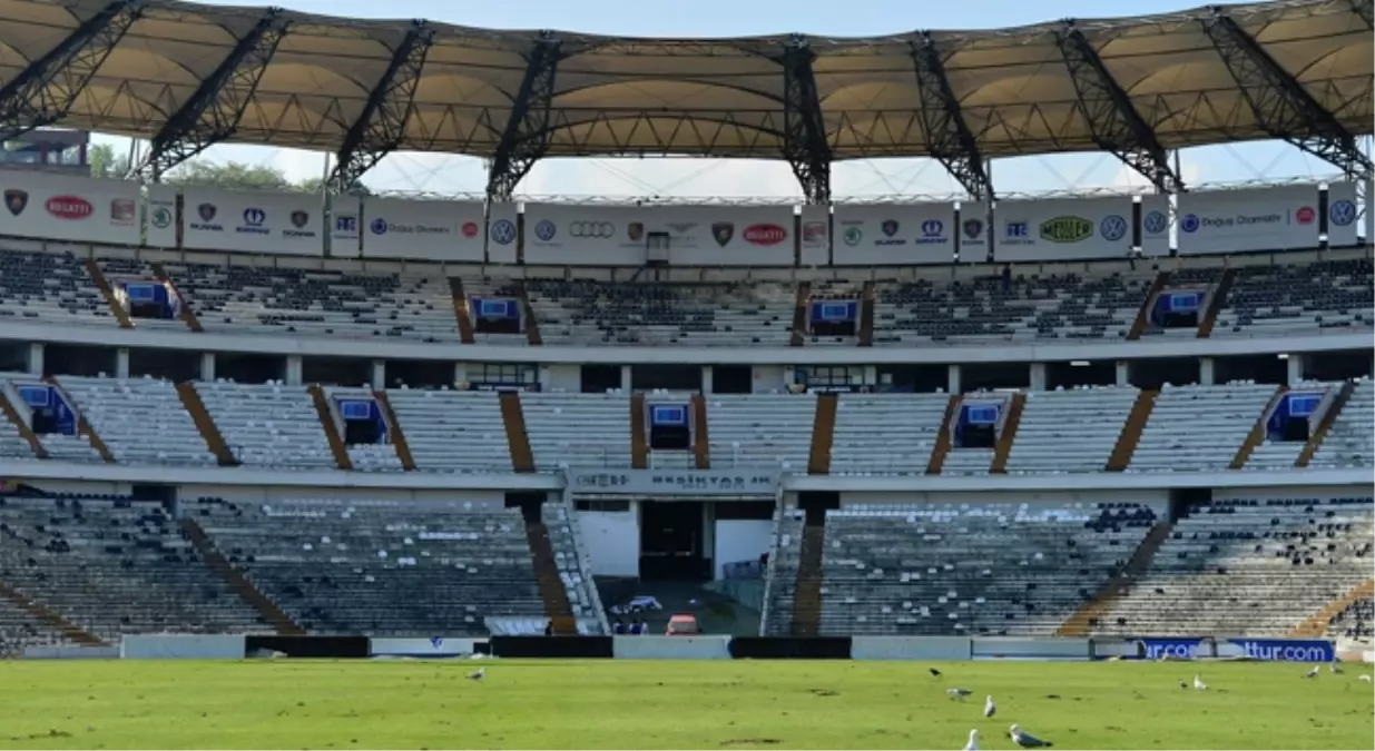 İnönü Stadı\'nın Koltukları İlçe Stadına Monte Edilecek