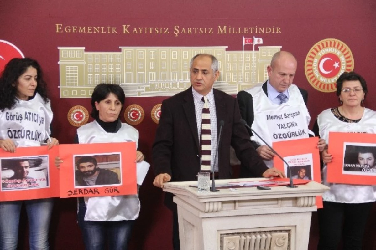 İzmir\'de Gezi Olaylarında Gözaltına Alınanların Aileleri TBMM\'de