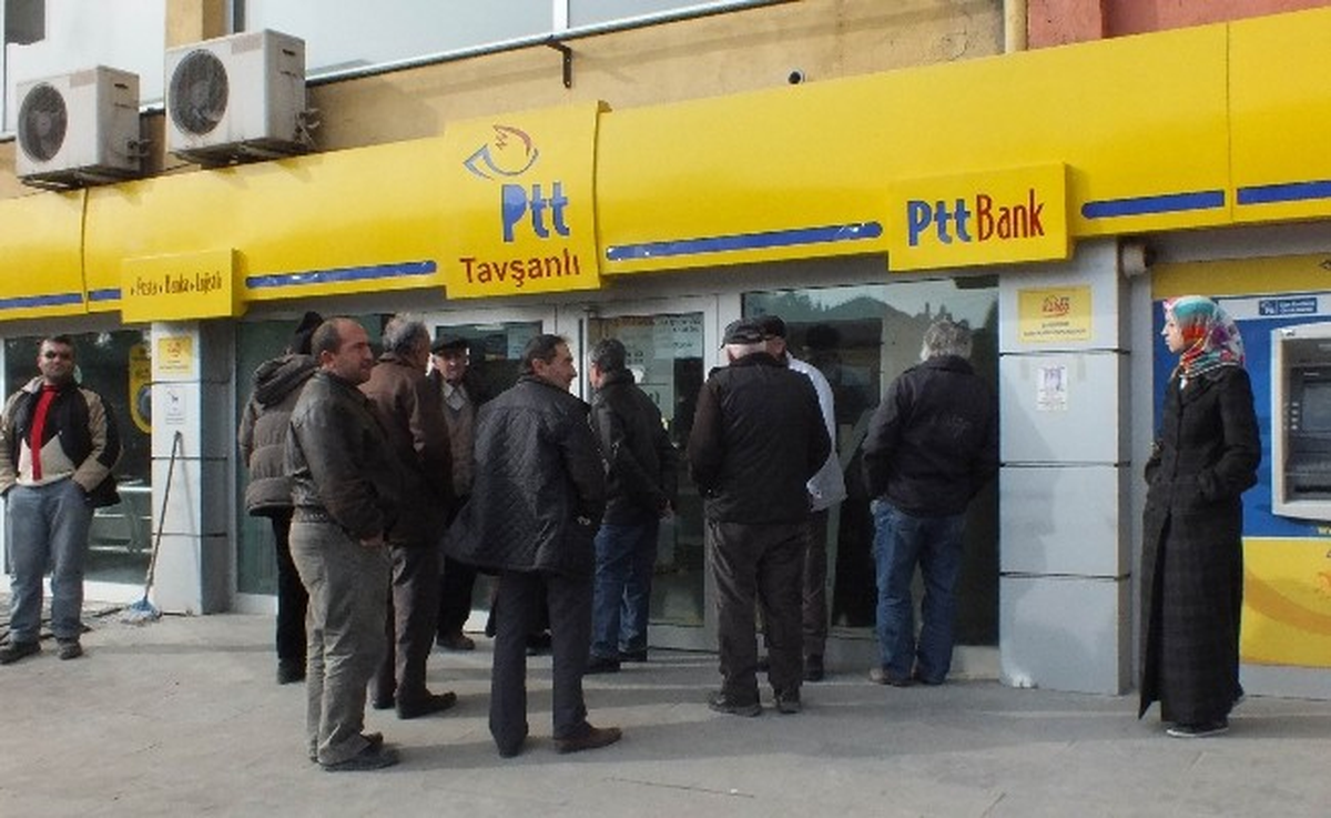 PTT\'de Fatura Kuyruğu