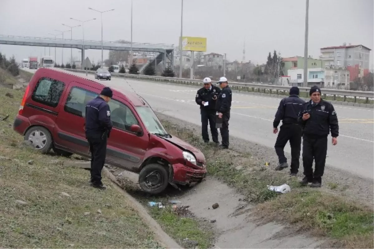 Samsun\'da Trafik Kazası: 3 Yaralı