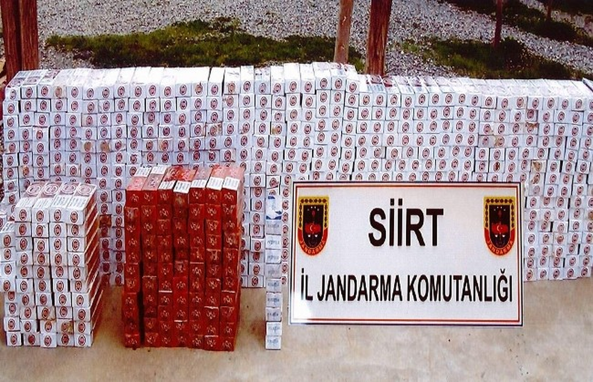 Siirt\'te 27 Bin 970 Paket Kaçak Sigara Ele Geçirildi
