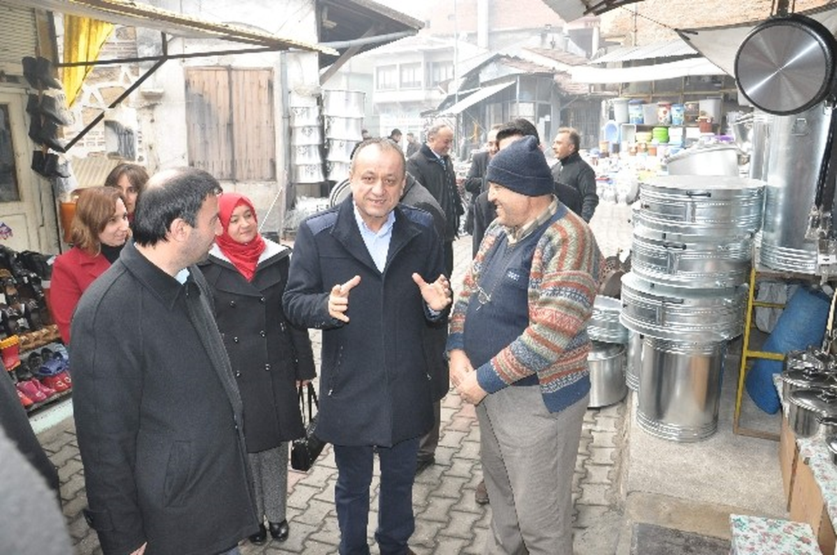 AK Parti Adayı Babaş\'tan Bakırcılar Çarşısına Ziyaret