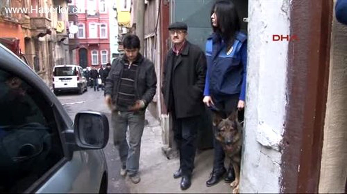 Tarlabaşı\'nda Uyuşturucu Baskını