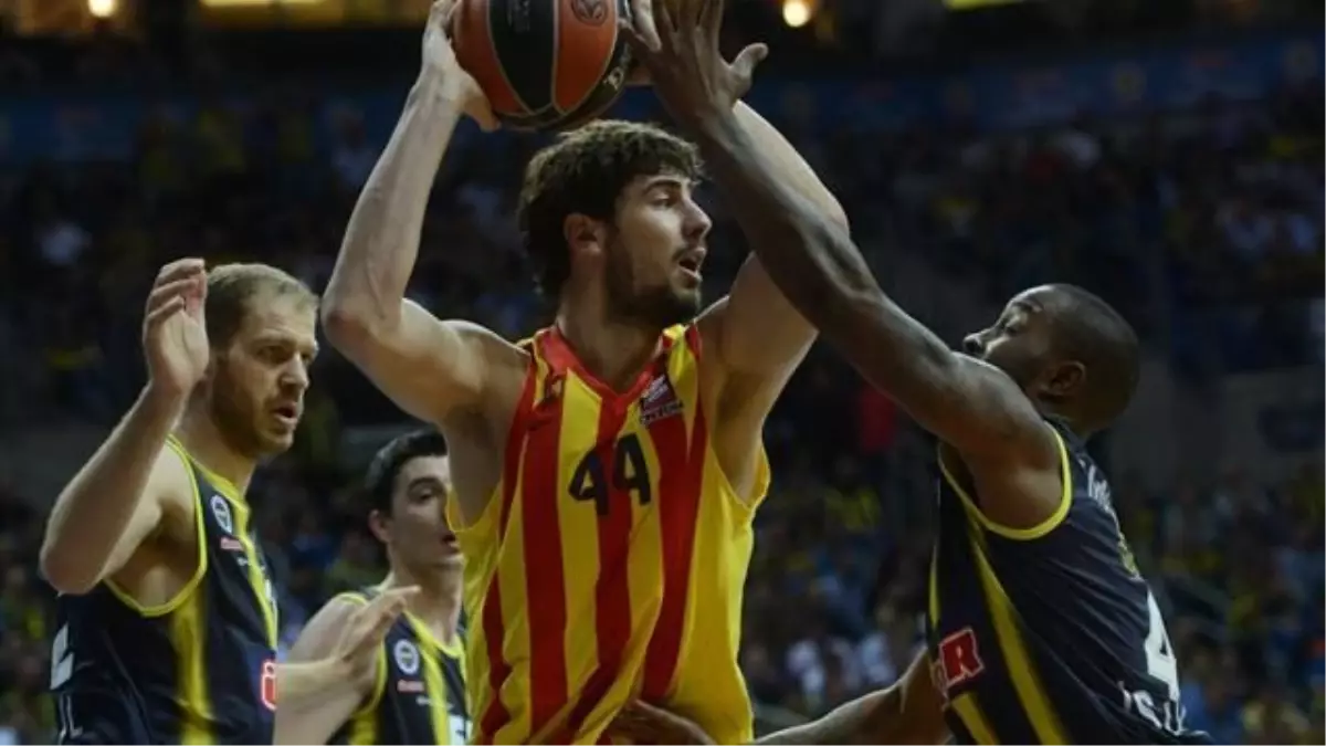 Fenerbahçe Ülker: 73 Barcelona: 76