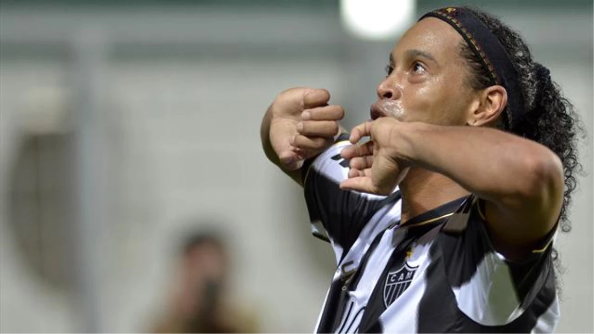 Beşiktaş Ronaldinho\'nun İmzasını Bekliyor