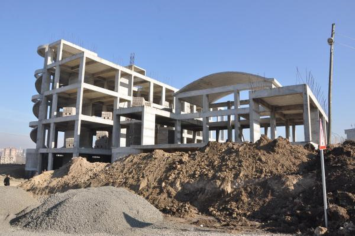 Bölge Kan Merkezi İnşatı Yeniden Başladı