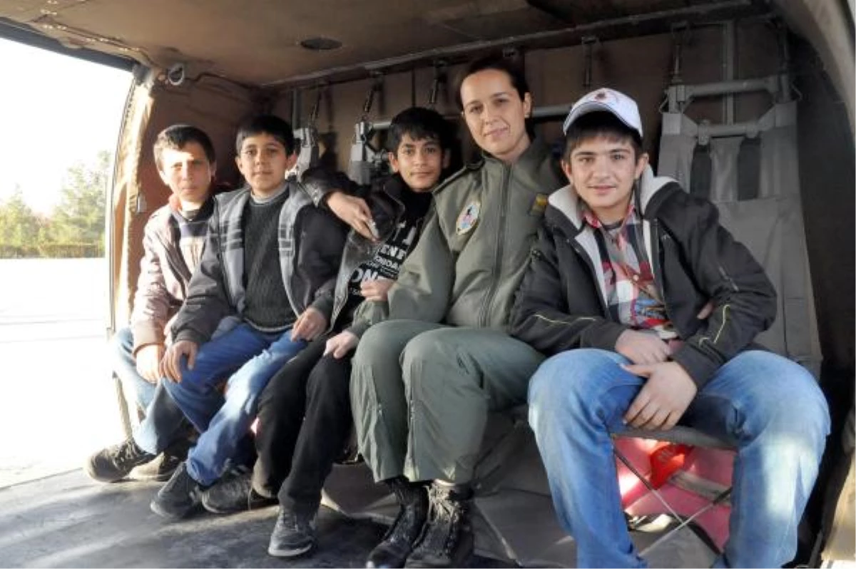 Diyarbakırlı Çocuklar Sıkorsky Helikoptere Bindi