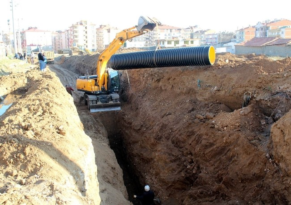 Edremit\'te Yağmur Suyu Sorunu Çözülüyor