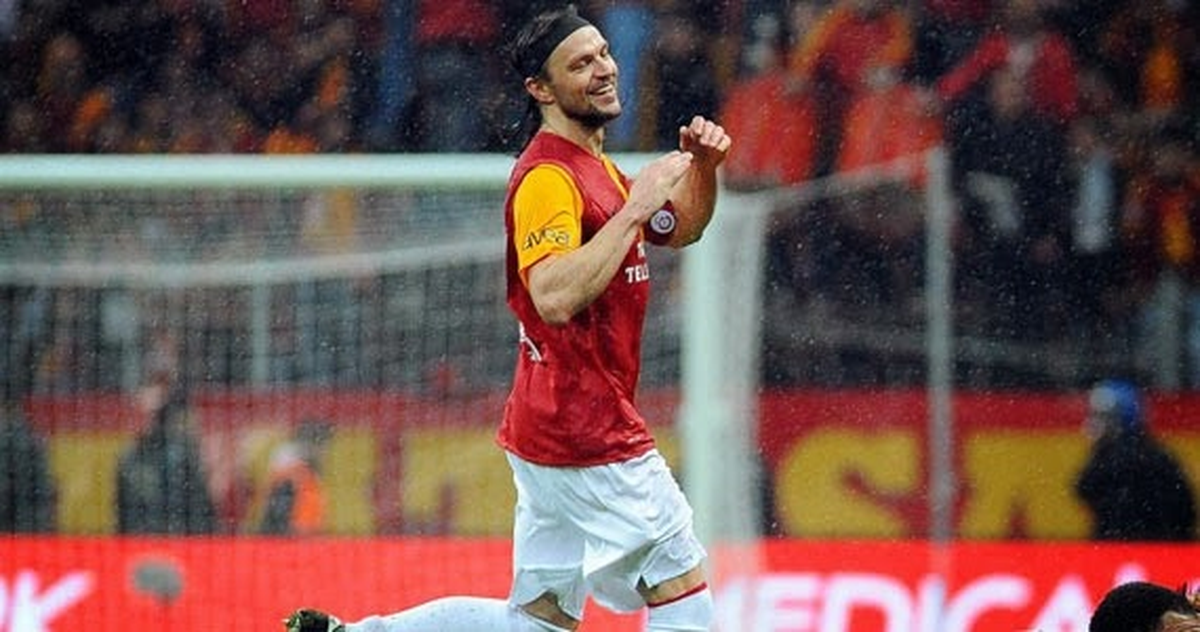 Galatasaray Futbol İdari Koordinatörü Ujfalusi: "Takım, Hoca ve Yönetim Arasında Bir Bağ Görevi...
