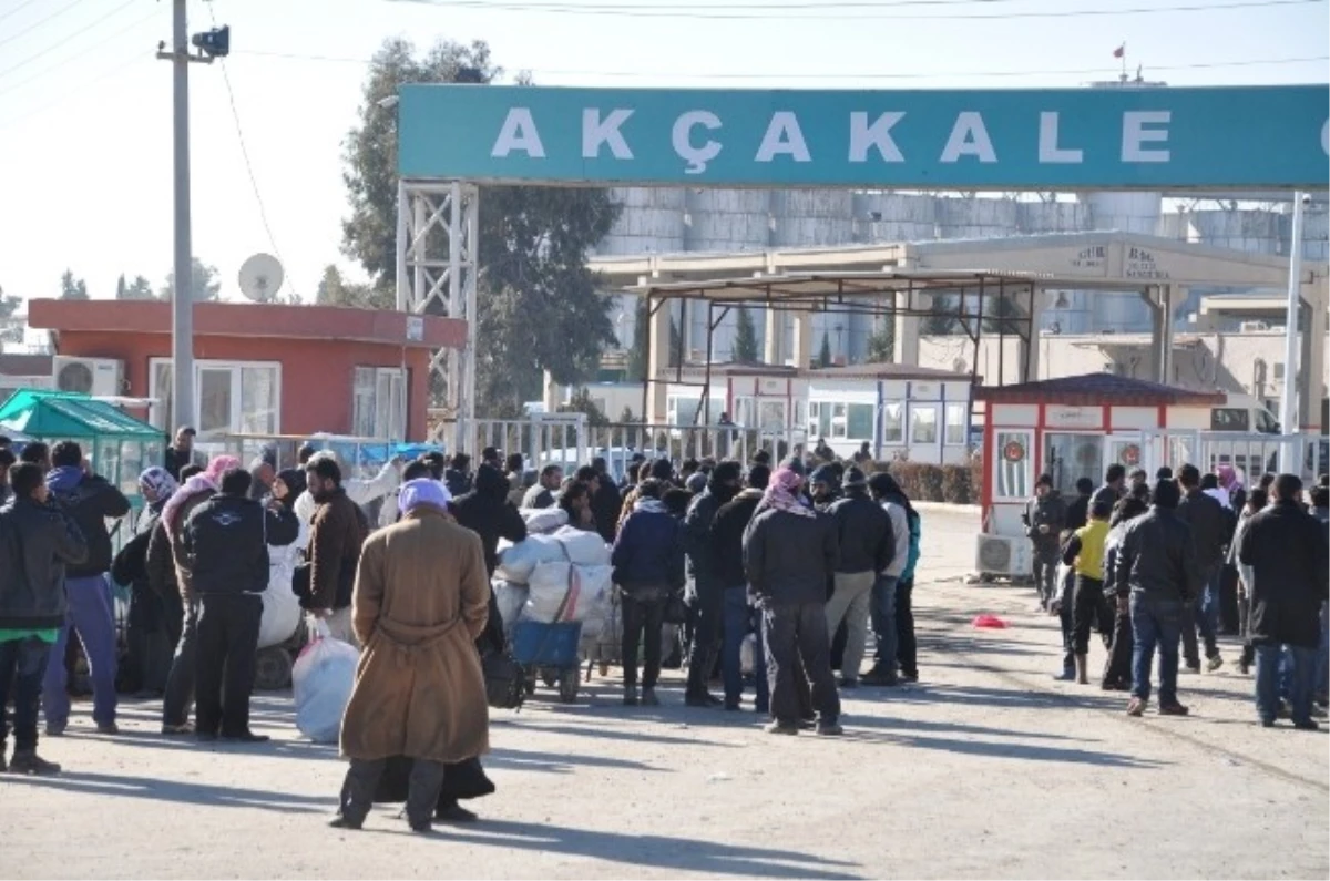 Akçakale Gümrük Sahasına Düşen Top Mermisi Korkuttu