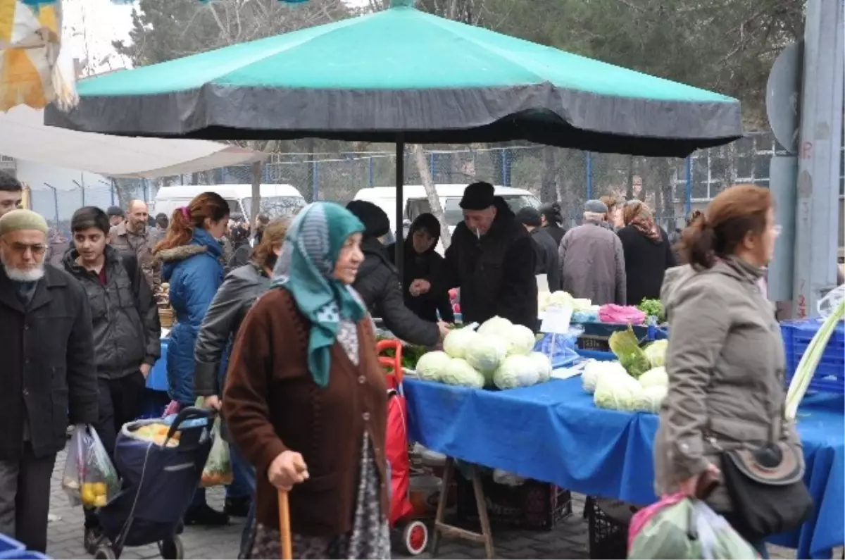 Kırklareli\'de Halk Pazarında 2014 Bereketi