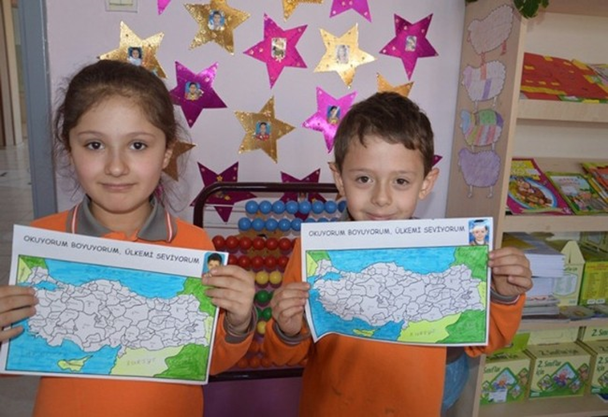 Kars Sultan Alparslan Kolejinde 2. Sınıflar İl İl Kitap Okuyor