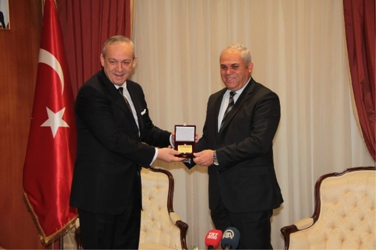 KKTC Başbakanı Yorgancıoğlu, Tüsiad Heyetini Kabul Etti