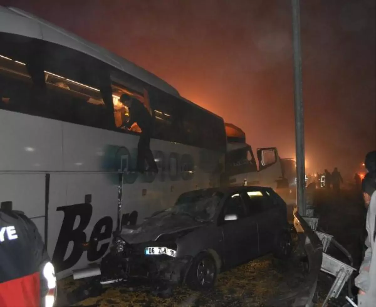 Konya-Ankara Karayolunda Zincirleme Trafik Kazası