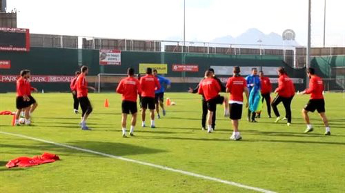 Medical Park Antalyaspor\'da ikinci yarı hazırlıkları sürüyor -