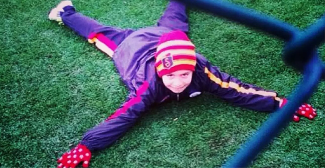 Rüştü Reçber\'in Oğlu Mehmet Burak, Galatasaraylı Oldu