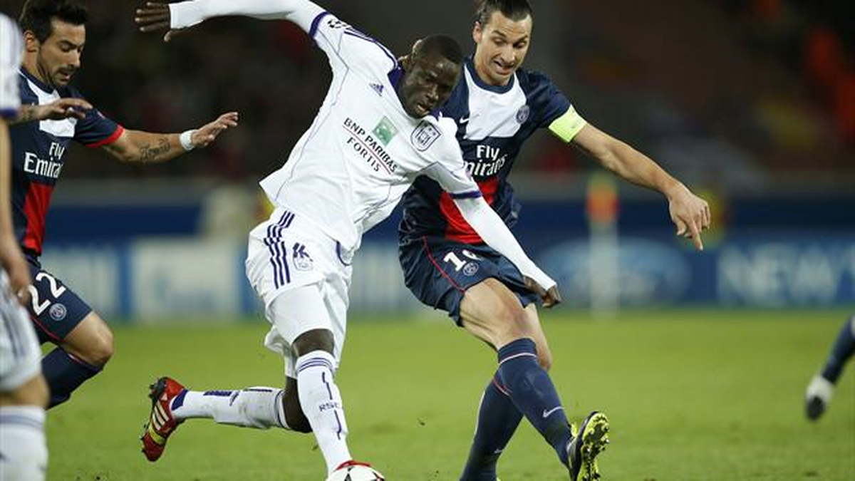 Senegalli Defans Cheikhou Kouyate Arsenal\'e Yakın