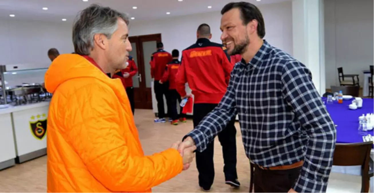 Ujfalusi: F.Bahçe'yi Yakalamamız İçin Destek Şart