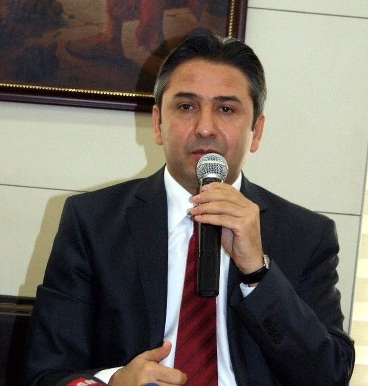 AK Partili Aydın: Anayasayı İhlal Eden HSYK'nın Kendisidir