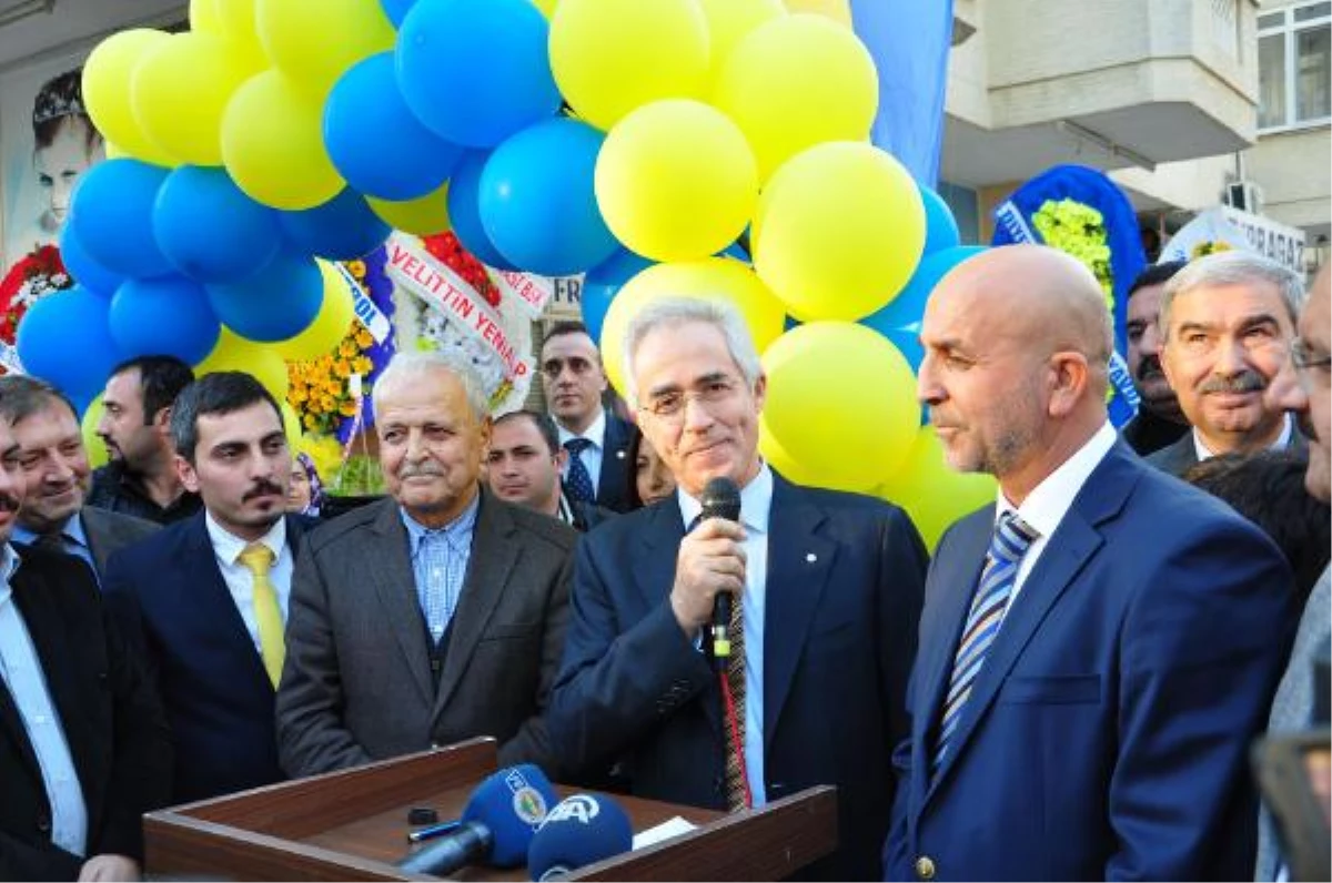 Alanya Fenerbahçeliler Derneği\'nin Lokali Açıldı