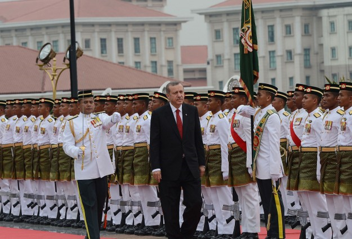 Başbakan Erdoğan Malezya\'da Resmi Törenle Karşılandı