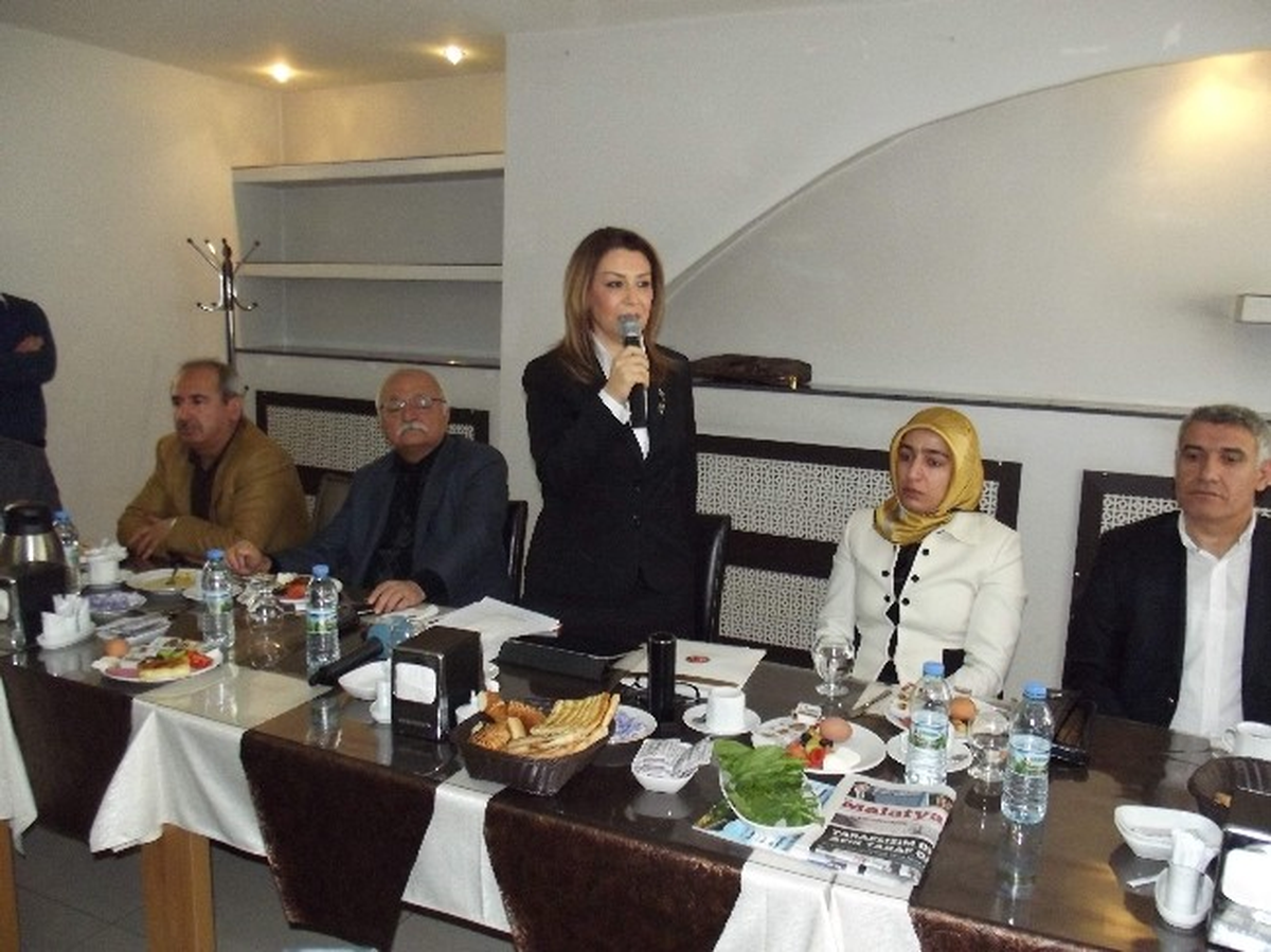 Çalık: "Vesayet Altına Girmedik, Bundan Sonra da Girmeyiz"