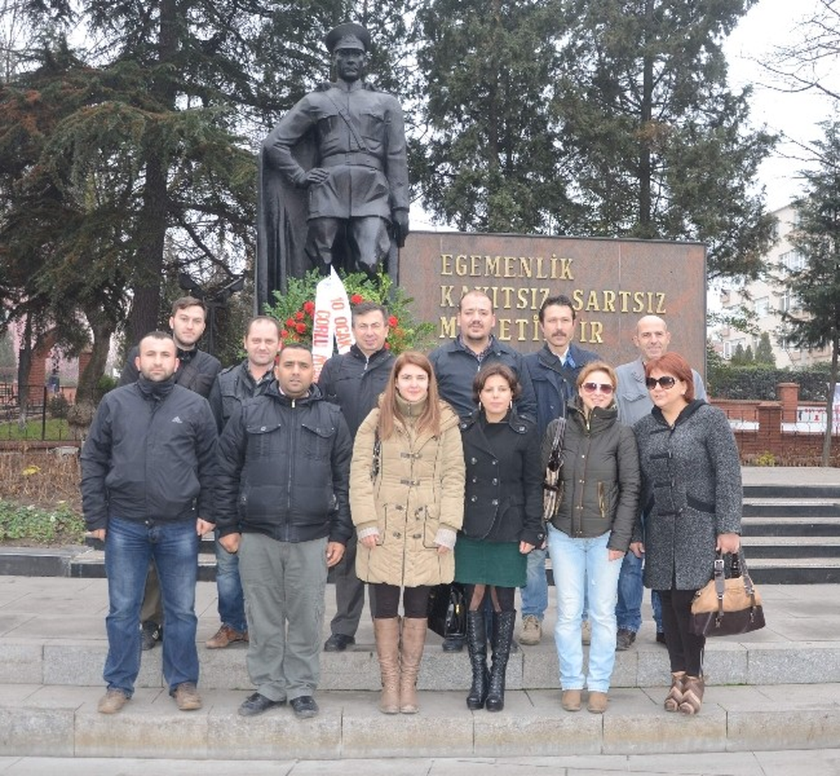 Çorlu Medya Mensupları, Atatürk Anıtına Çelenk Bıraktı