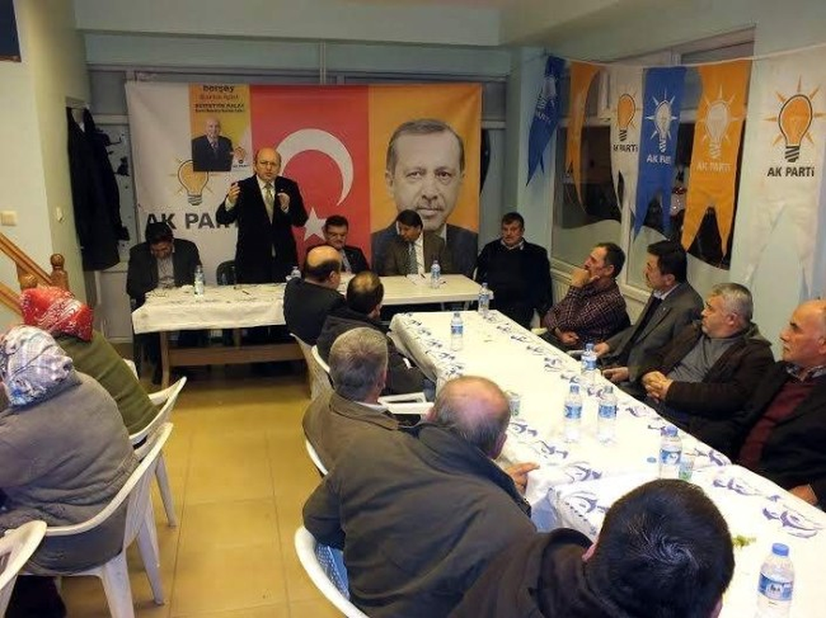 Dr. Kalay, Mahalle Ziyaretleri Yapıyor