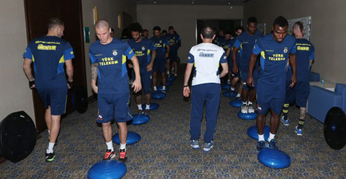 Fenerbahçe\'de İkinci Yarı Hazırlıkları Sürüyor
