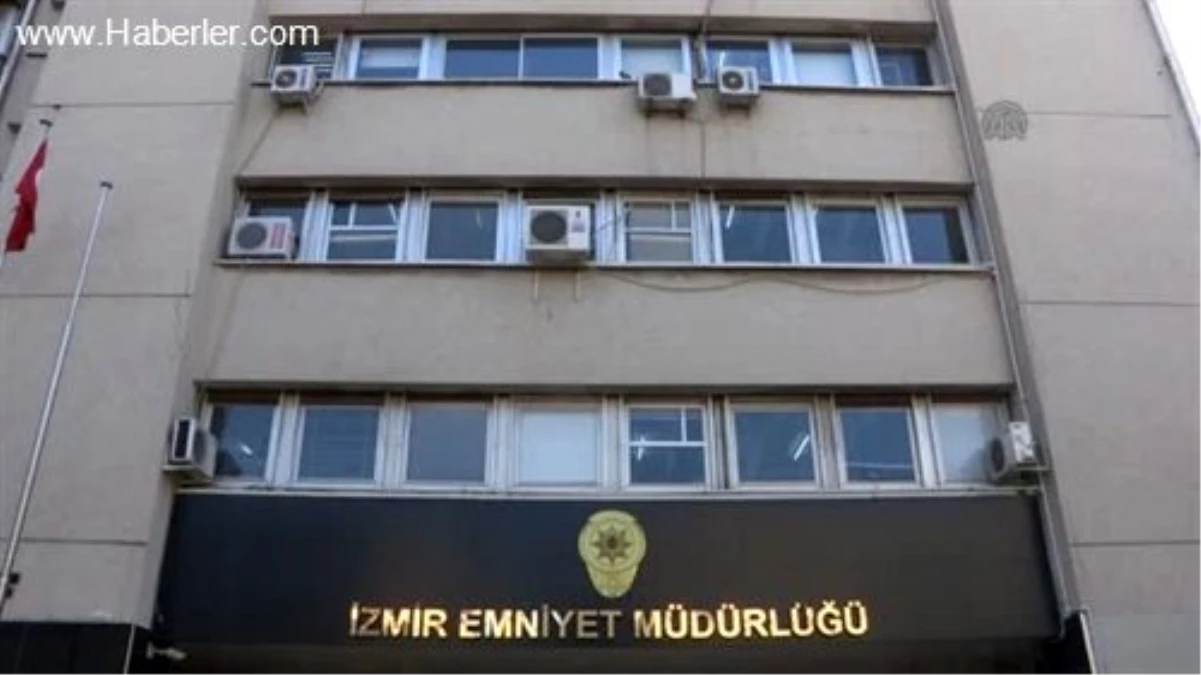 İzmir İl Emniyet Müdürü Bilkay, görevini Sami Uslu\'ya devretti -