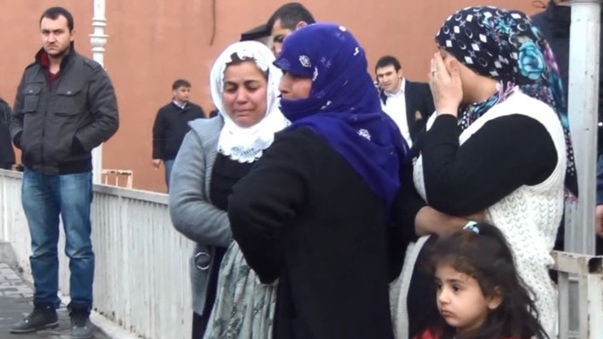 Silahlı Saldırıda Ölen Geçici Köy Korucusu Toprağa Verildi
