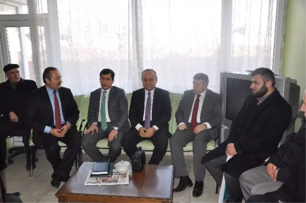 Tahsin Babaş, Stk\'ları Ziyaret Etti