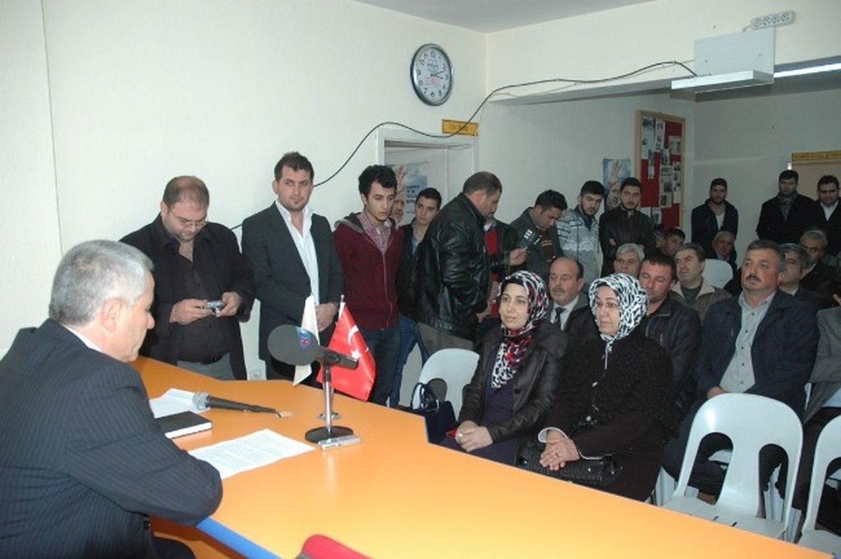 AK Parti Bucak İlçe Başkanı Emrullah Ünal Oldu