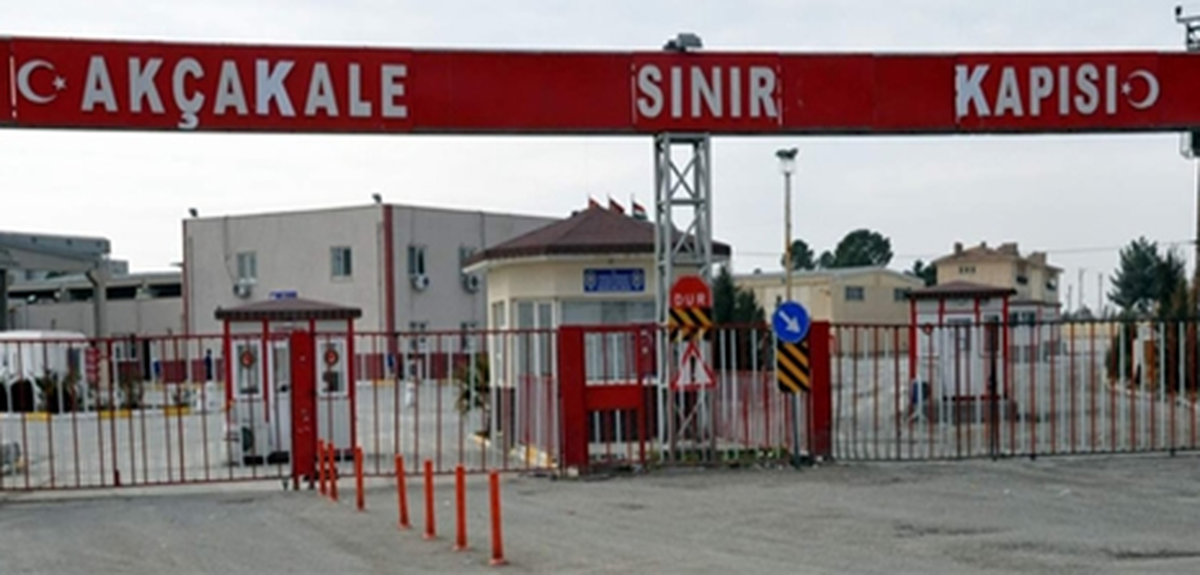 Akçakale Sınır Kapısı Kapatıldı