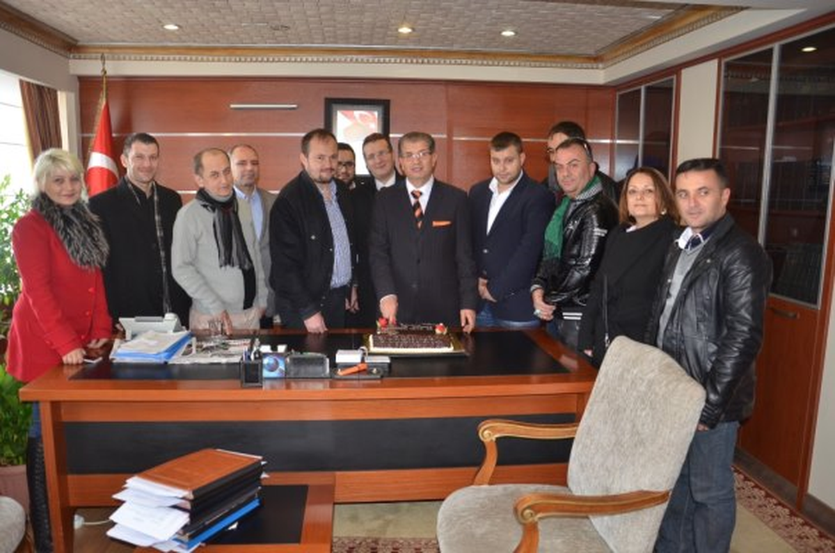 
Çorlu Gazeteciler Derneği\'nden Kaymakam Doğan\'a Kutlama