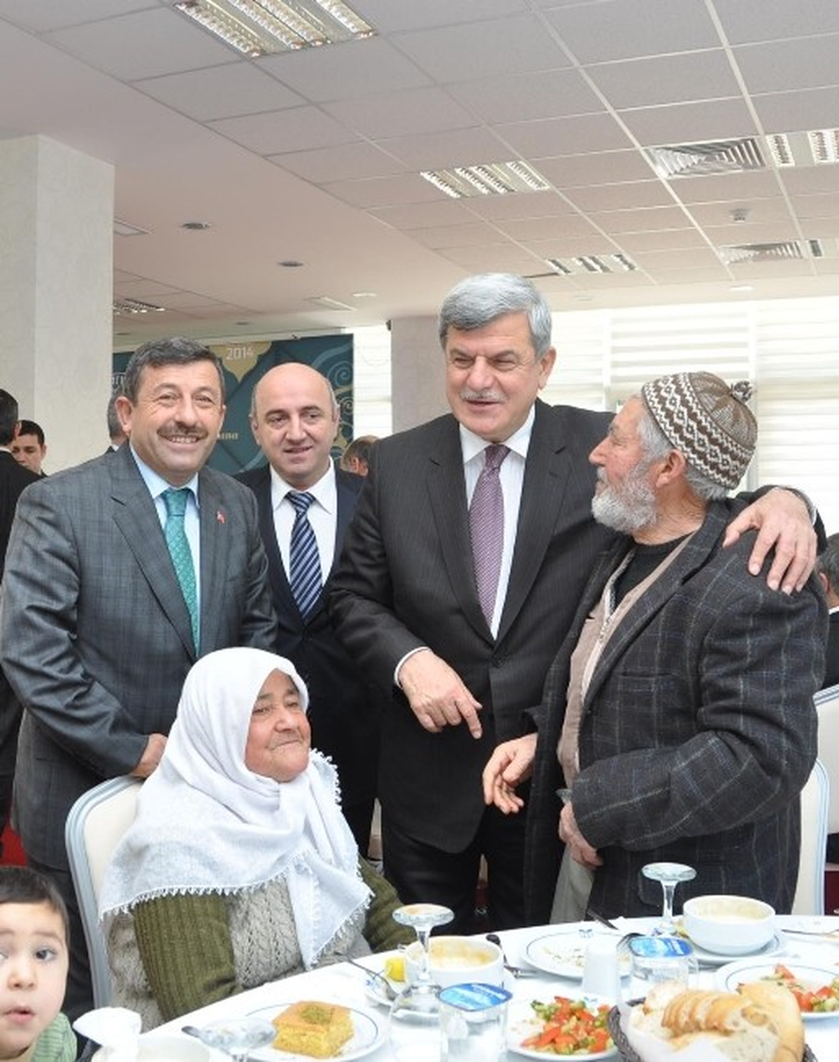 Darıca\'nın Hacıları Yemekte Buluştu