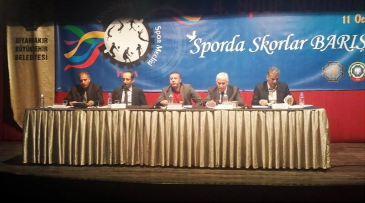 Diyarbakır\'da Spor Konferansı Başladı