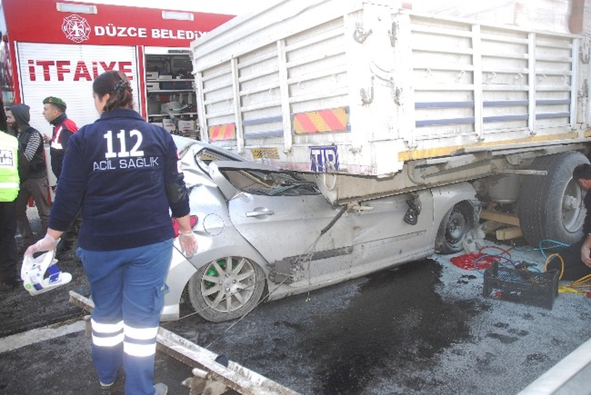 Düzce\'de 2013 Yılında 827 Kaza Meydana Geldi