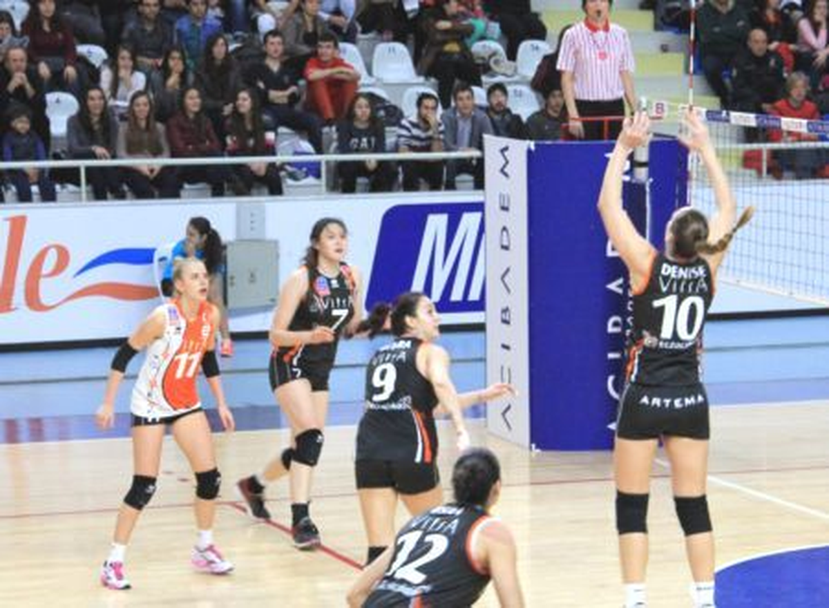 Eczacıbaşı VitrA: 2 Beşiktaş: 3